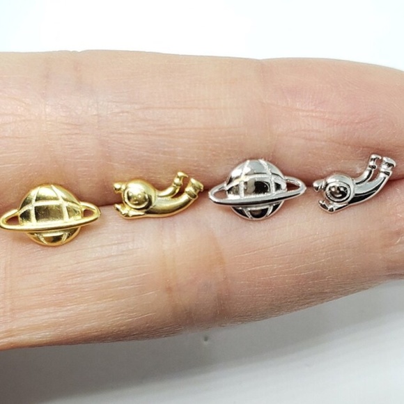 Sterling Silver Astronaut Earrings Space Saturn Earrings - Picture 1 of 8